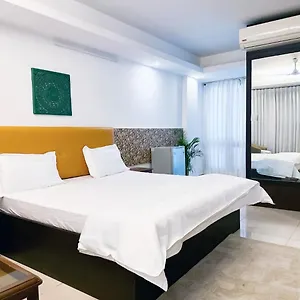 Hotel Blueberry
